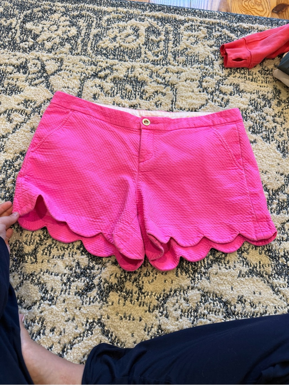 Lilly Pulitzer Hot Pink Scallop Hem Shorts - Picture 1 of 6